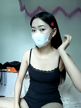 Snapshot of Xiangchuu chatting on 05/05/26, 05:26 Xiangchuu online show from 05/05/26, 05:26