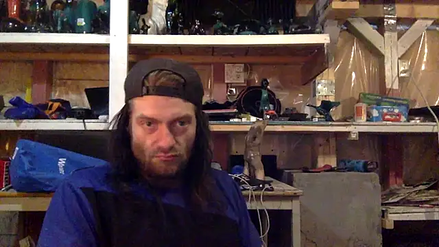 Snapshot of hairyhungnaughtyguy chatting on 04/16/26, 10:56 hairyhungnaughtyguy online show from 04/16/26, 10:56