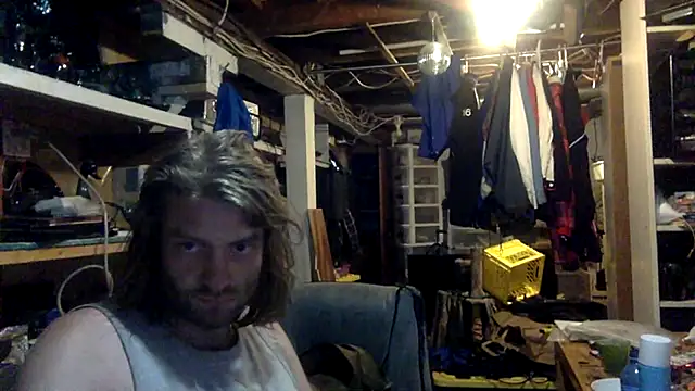 Snapshot of hairyhungnaughtyguy chatting on 08/10/26, 06:28 hairyhungnaughtyguy online show from 08/10/26, 06:28