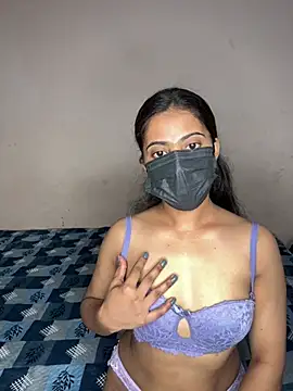 Snapshot of Riya_leone chatting on 07/17/26, 07:52 Riya leone online show from 07/17/26, 07:52