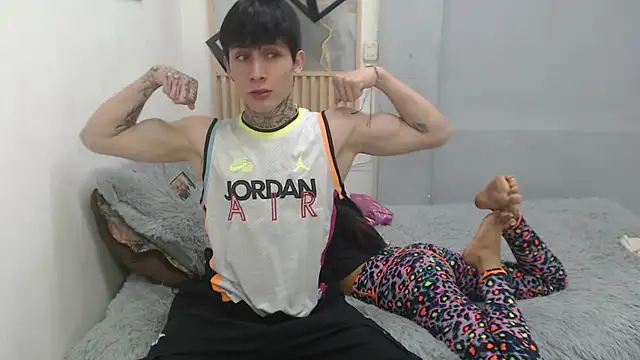 naty 18 online show from 04/30/26, 05:36