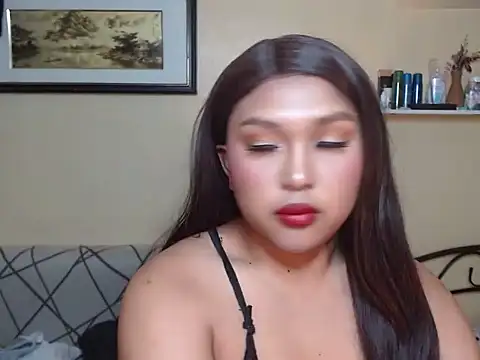 OliveSexyTS online show from 03/25/26, 05:46