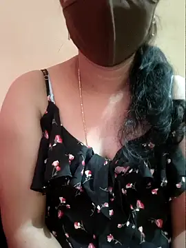 Snapshot of Latha_lovely chatting on 04/21/26, 02:51 Latha lovely online show from 04/21/26, 02:51