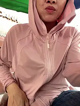 Lisa-07 online show from 04/18/26, 11:38
