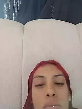 Snapshot of Derieri_Blush chatting on 06/30/26, 04:41 Derieri Blush online show from 06/30/26, 04:41