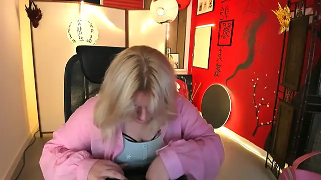 KathyBriggs online show from 06/04/26, 05:35
