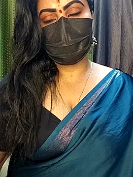 Snapshot of Anushka_flower chatting on 04/26/26, 01:42 Anushka flower online show from 04/26/26, 01:42