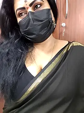 Snapshot of Anushka_flower chatting on 06/22/26, 01:07 Anushka flower online show from 06/22/26, 01:07