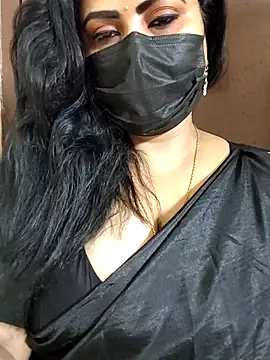 Snapshot of Anushka_flower chatting on 06/26/26, 01:32 Anushka flower online show from 06/26/26, 01:32