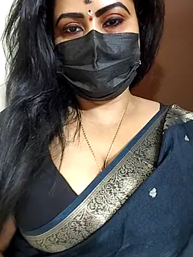 Snapshot of Anushka_flower chatting on 07/01/26, 02:40 Anushka flower online show from 07/01/26, 02:40