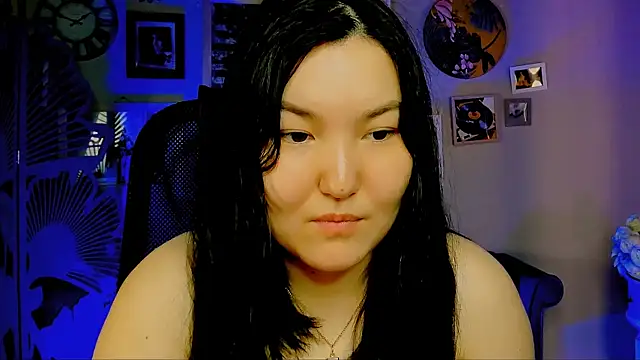 Snapshot of CamilaMartiez chatting on 04/12/26, 09:25 CamilaMartiez online show from 04/12/26, 09:25