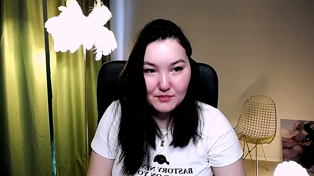 Snapshot of CamilaMartiez chatting on 04/29/26, 01:04 CamilaMartiez online show from 04/29/26, 01:04