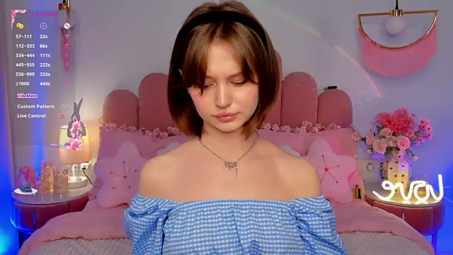 Snapshot of MariLew chatting on 04/24/26, 05:32 MariLew online show from 04/24/26, 05:32