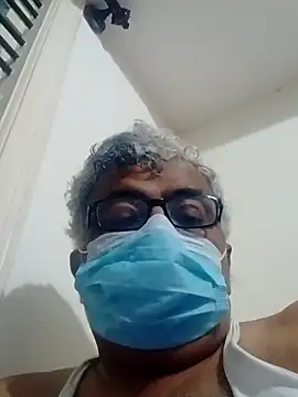 Snapshot of mature55 chatting on 04/08/26, 01:33 mature55 online show from 04/08/26, 01:33