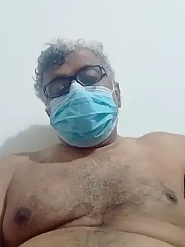 Snapshot of mature55 chatting on 04/10/26, 12:43 mature55 online show from 04/10/26, 12:43