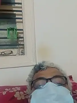 Snapshot of mature55 chatting on 06/22/26, 04:37 mature55 online show from 06/22/26, 04:37