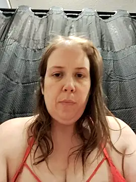 Snapshot of 023thickandjuicy07 chatting on 04/29/26, 02:48 023thickandjuicy07 online show from 04/29/26, 02:48