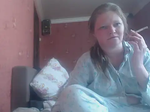 Snapshot of CharleyReid chatting on 05/16/26, 12:15 CharleyReid online show from 05/16/26, 12:15