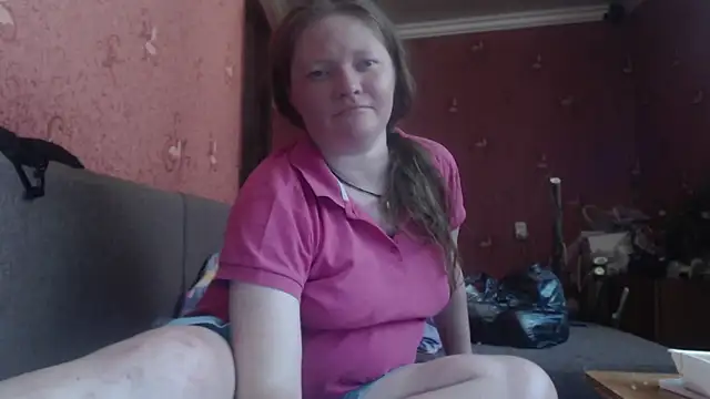 Snapshot of CharleyReid chatting on 06/12/26, 04:28 CharleyReid online show from 06/12/26, 04:28