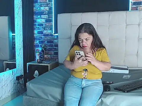 mialuna303av online show from 03/27/26, 01:33