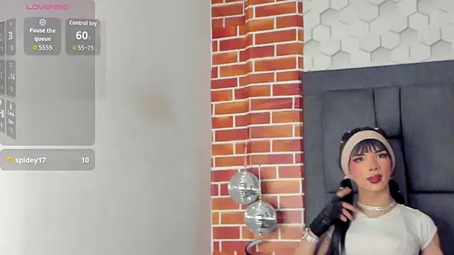 luxuryheavenn online show from 04/16/26, 09:39