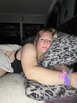 sweetkacibaby online show from 04/29/26, 12:09