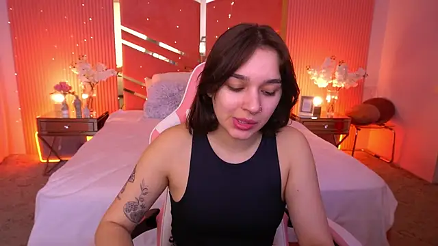 FlirtyMusa online show from 04/26/26, 12:36