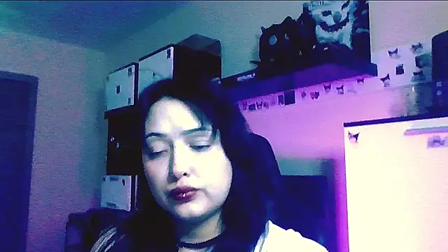 Katarina Fox  online show from 03/26/26, 12:22