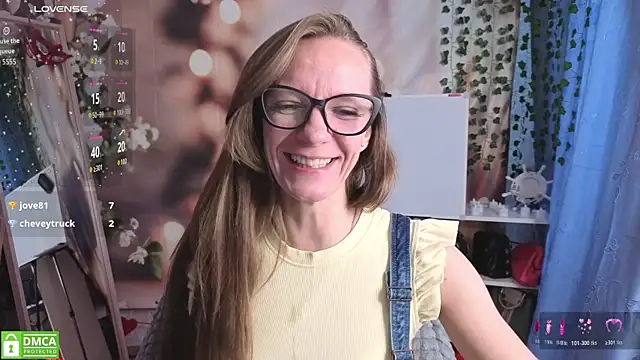 jesica mooonn online show from 04/24/26, 03:09