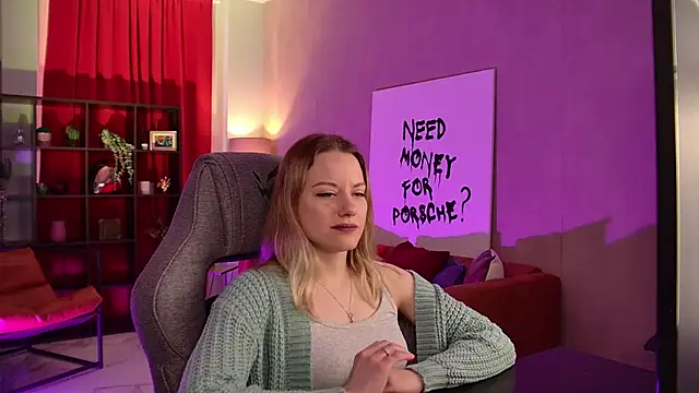 Snapshot of VireliaMoonfall chatting on 04/15/26, 10:11 VireliaMoonfall online show from 04/15/26, 10:11