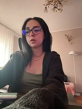 TheaMerve online show from 04/21/26, 06:41