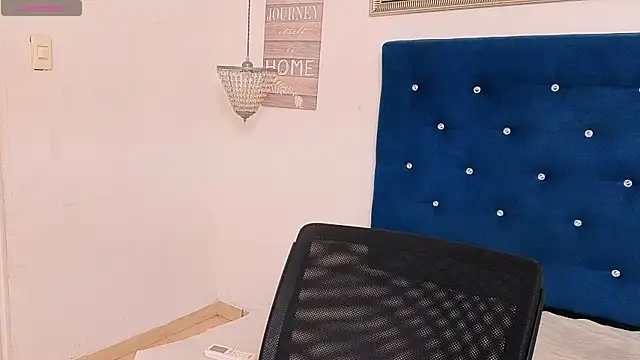 Morgansmithx online show from 04/14/26, 04:13