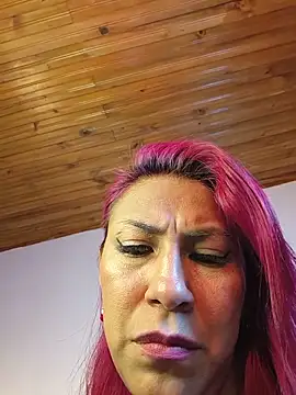 Snapshot of tatianabelli chatting on 06/17/26, 12:35 tatianabelli online show from 06/17/26, 12:35