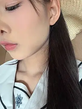 Snapshot of anan_baby chatting on 06/20/26, 12:14 anan baby online show from 06/20/26, 12:14