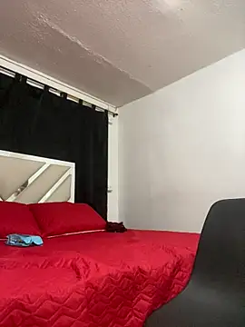 AlanaBrunetteX X online show from 04/25/26, 11:35