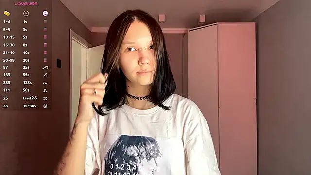 AmeliaMiotii online show from 04/29/26, 11:03