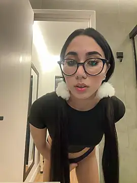 juliacosta online show from 03/27/26, 07:46