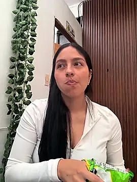 SophiaCastro09  online show from 05/22/26, 03:50