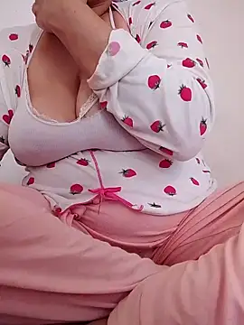 Snapshot of _KapiiTana_ chatting on 04/16/26, 11:44 KapiiTana online show from 04/16/26, 11:44