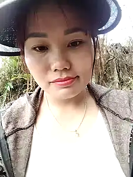Snapshot of Giang-mylove chatting on 04/11/26, 02:27 Giang-mylove online show from 04/11/26, 02:27