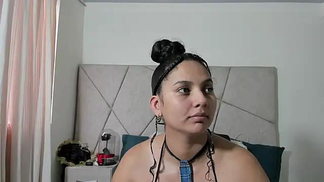 VeraBellucci online show from 06/18/26, 11:25