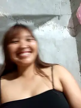 Snapshot of Emm-a- chatting on 03/27/26, 08:26 Emm-a- online show from 03/27/26, 08:26