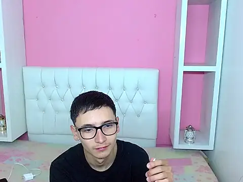 23alana online show from 05/05/26, 03:14