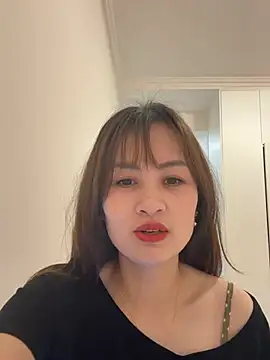 Snapshot of Yang_218 chatting on 04/06/26, 05:30 Yang 218 online show from 04/06/26, 05:30