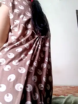 Snapshot of Sexyy_Bhabhi_143 chatting on 05/08/26, 07:14 Sexyy Bhabhi 143 online show from 05/08/26, 07:14