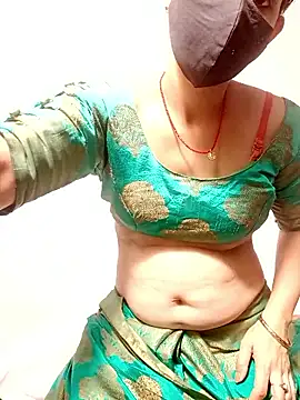 Snapshot of Sexyy_Bhabhi_143 chatting on 05/10/26, 04:56 Sexyy Bhabhi 143 online show from 05/10/26, 04:56