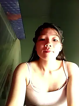 Snapshot of -Quyny- chatting on 05/10/26, 11:48 -Quyny- online show from 05/10/26, 11:48