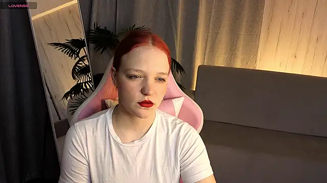 Candy Lirr online show from 05/15/26, 02:40