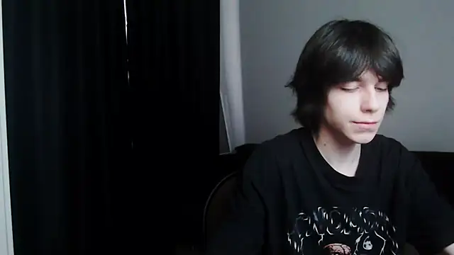 Snapshot of mason_silver chatting on 04/12/26, 07:24 mason silver online show from 04/12/26, 07:24