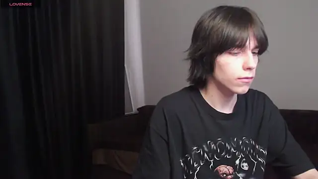 Snapshot of mason_silver chatting on 04/15/26, 08:10 mason silver online show from 04/15/26, 08:10